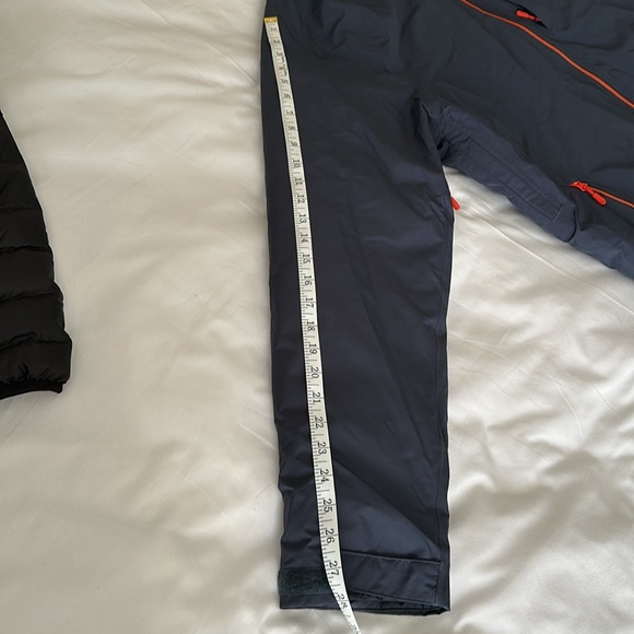 L.L.Bean Men’s Waterproof Ultra Light down jacket - Picture 11 of 12